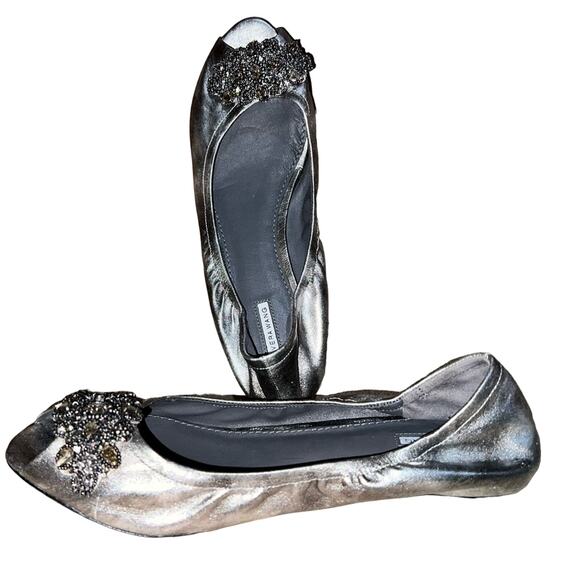 Vera Wang Lavendar Lanelle Silver Ballet Flats Leather Size 11 bejeweled - Picture 1 of 12